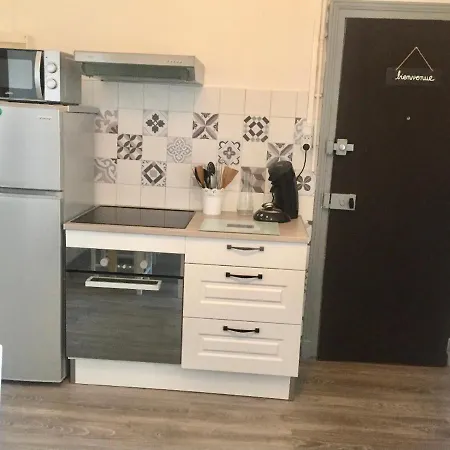 Apartment T2 Proche Vieille